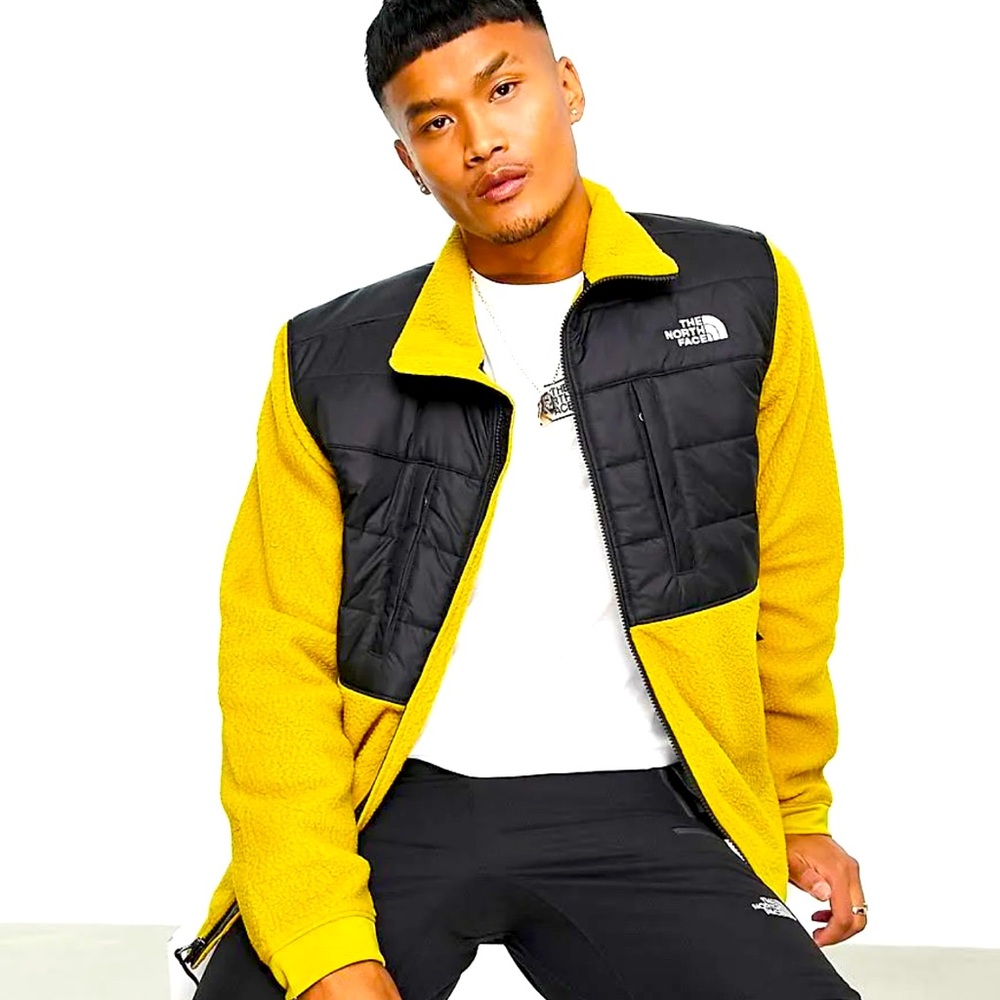 BNWT  THE NORTHFACE Mens Jacket . Stylish